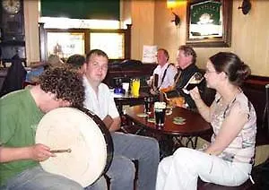 The Mariner, Westport Hotel