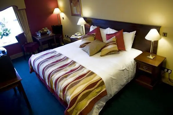 The Mariner, Westport Hotel